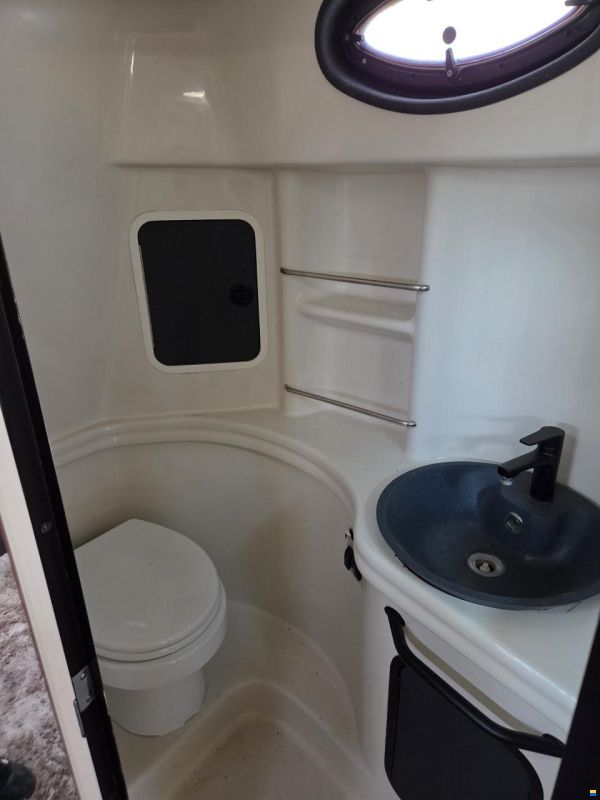 Sea Ray Sundancer 335