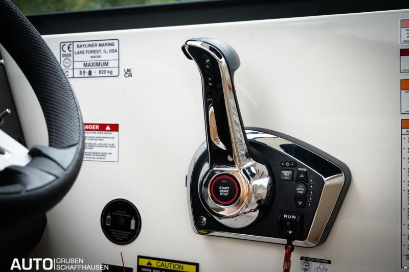 Bayliner Ciera 8