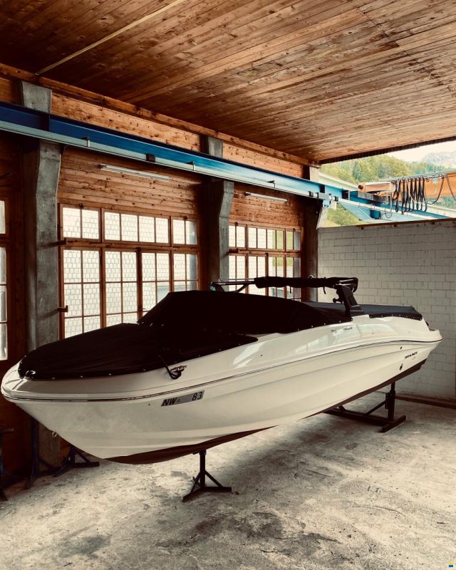 Bayliner VR6