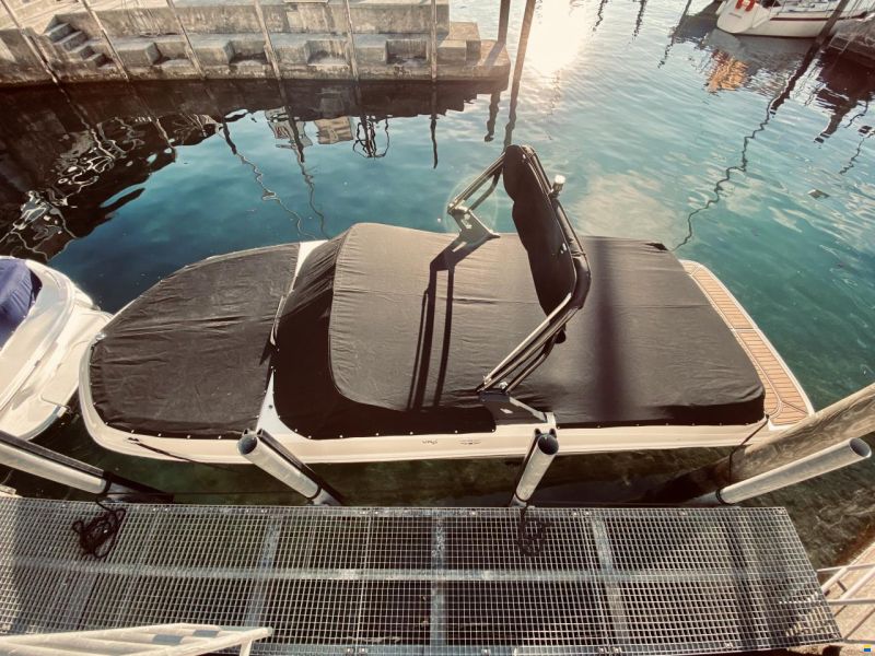 Bayliner VR6