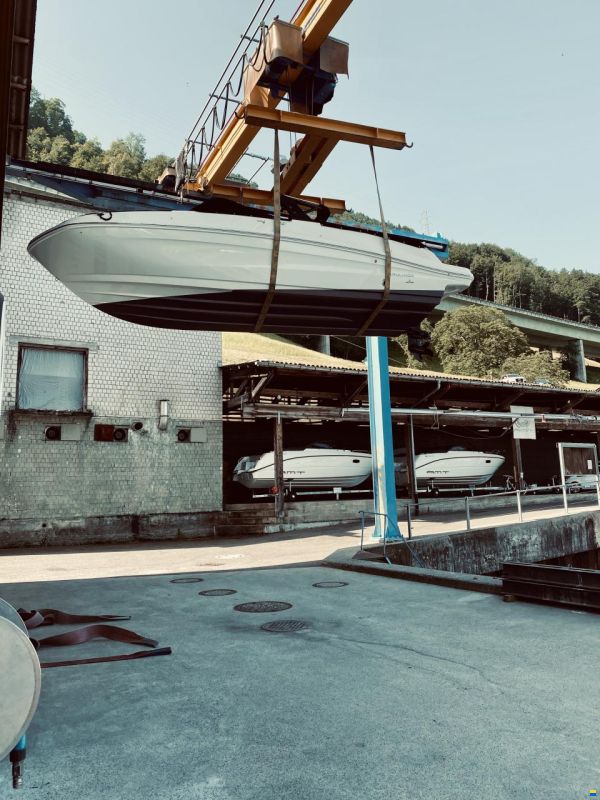 Bayliner VR6