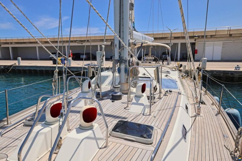 Oyster 68