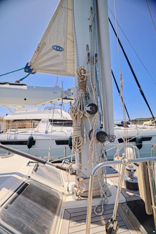 Oyster 68