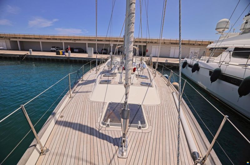 Oyster 68