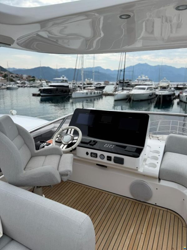 Azimut 60 Flybridge