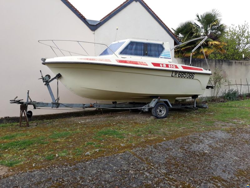GUY MARINE GM 550