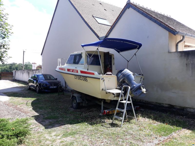 GUY MARINE GM 550
