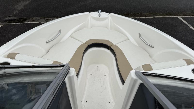 Larson 850 LX