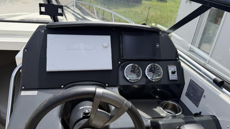 Quicksilver 805 Cruiser