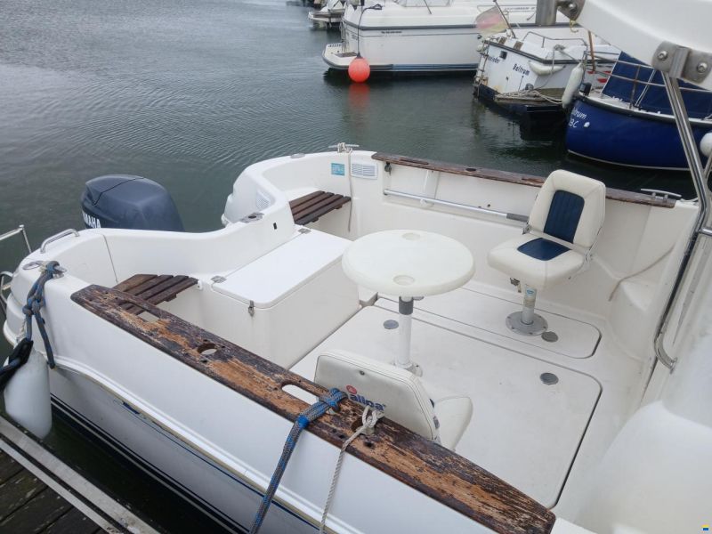 Quicksilver 640 Pilothouse