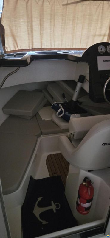 Quicksilver 605 Pilothouse