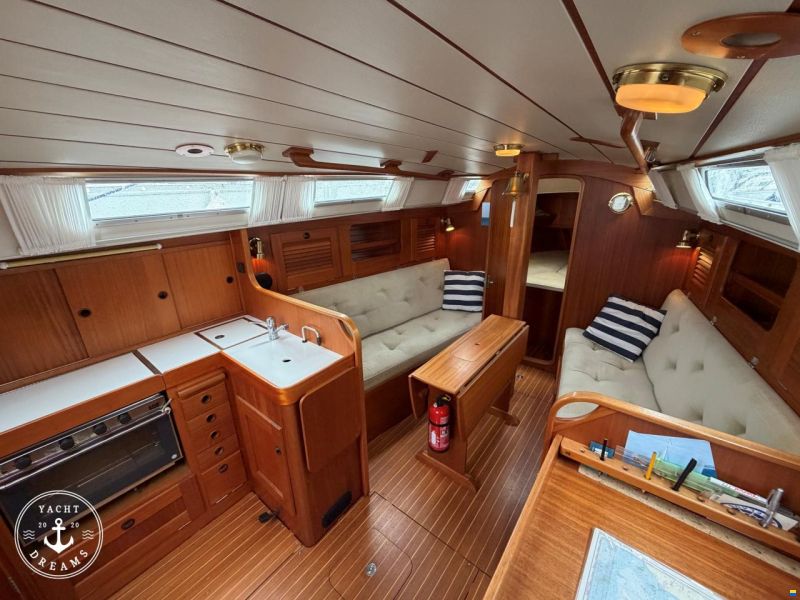 Hallberg-Rassy 31 MKII