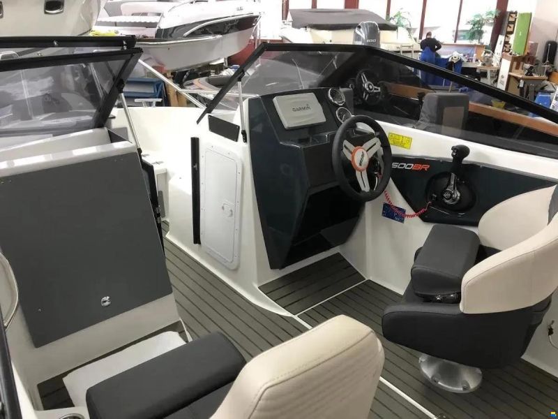 Bella 500 Bowrider
