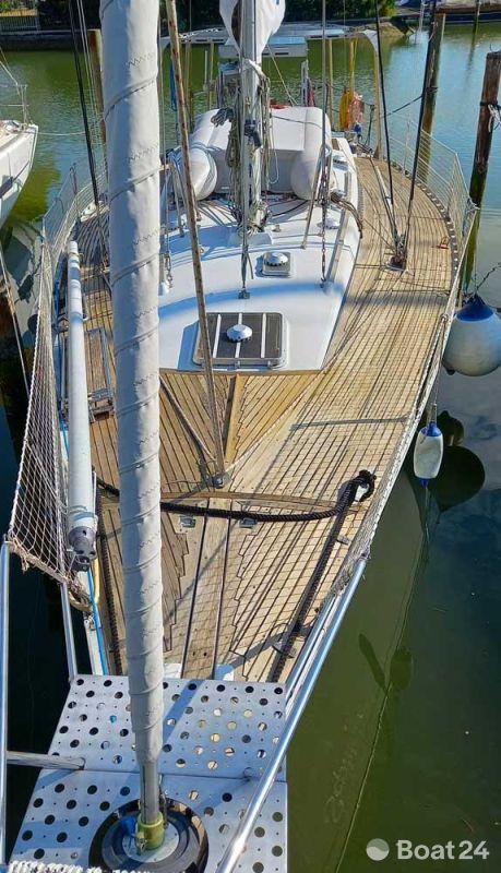 Beneteau First 42