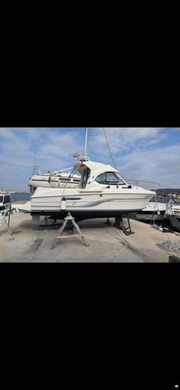 Beneteau Antares 7 inboard