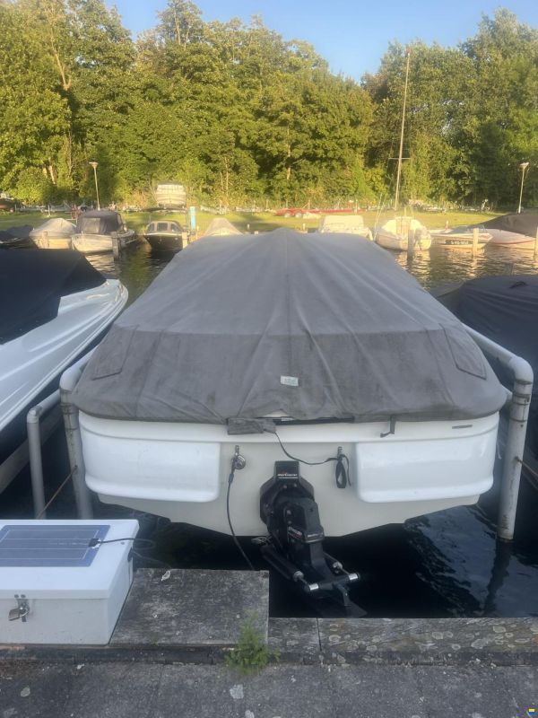 Glastron Carlson CSX23