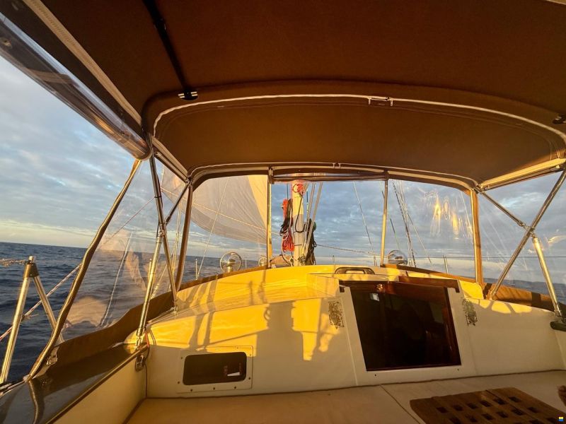 51' Doug Peterson Offshore Cruiser