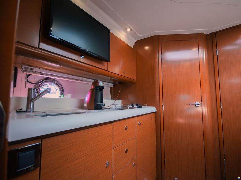 Beneteau Grand Turismo 38