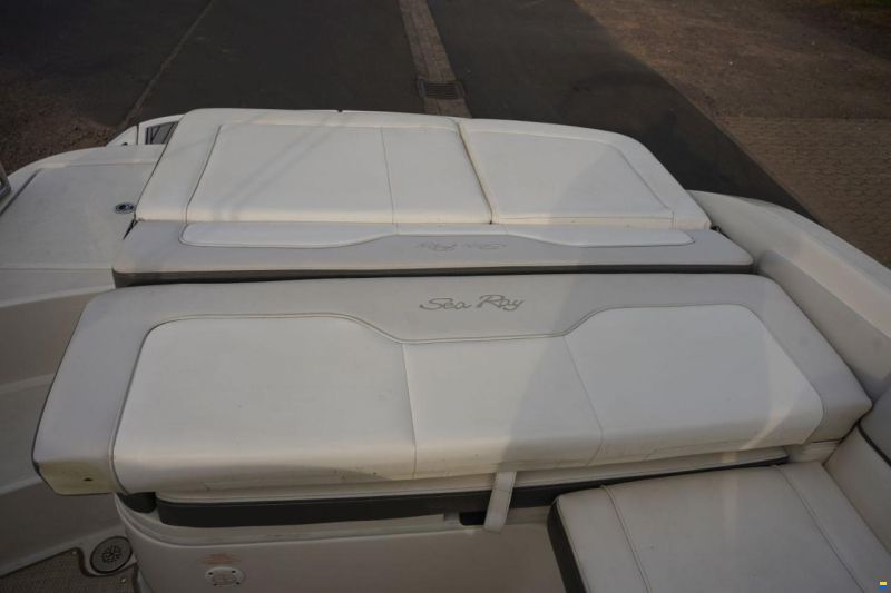 Sea Ray 240 SUNDECK
