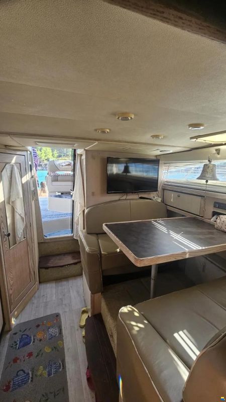 Bayliner 3255 Avanti Express Cruiser