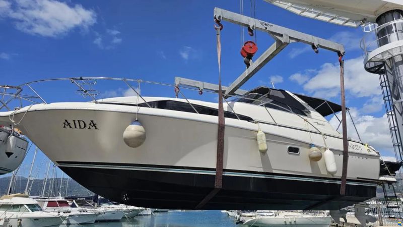 Bayliner 3255 Avanti Express Cruiser