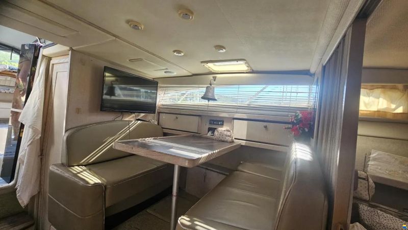 Bayliner 3255 Avanti Express Cruiser