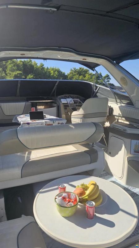 Bayliner 3255 Avanti Express Cruiser