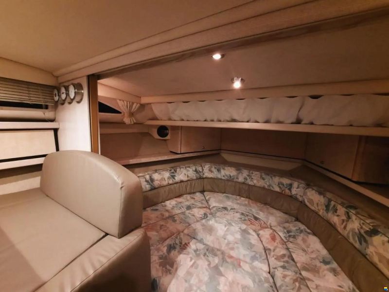 Bayliner 3255 Avanti Express Cruiser