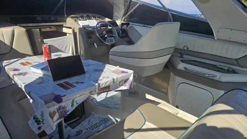 Bayliner 3255 Avanti Express Cruiser