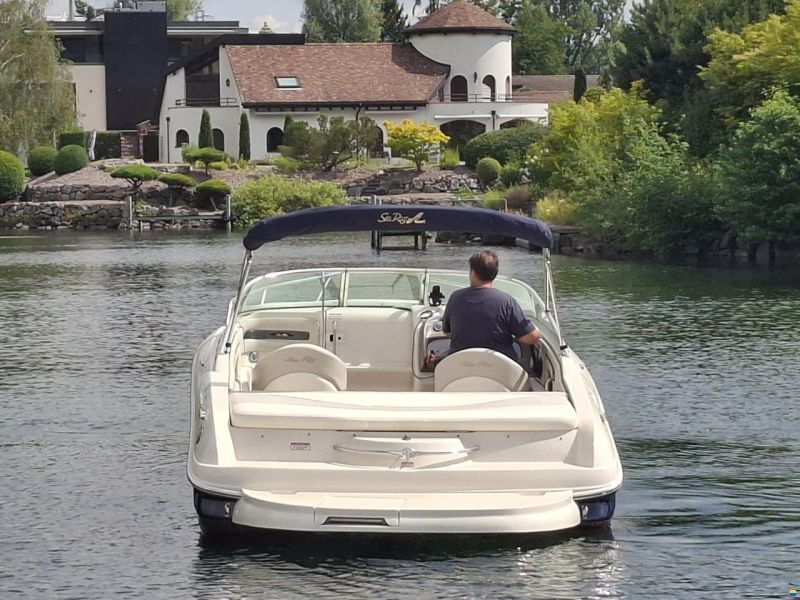Sea Ray 220 Sun Sport