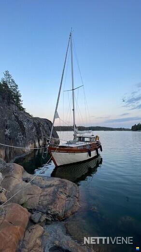Jutahela Marina 75