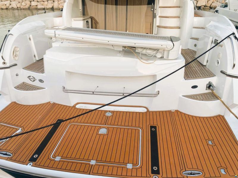 Sunseeker Manhattan 64