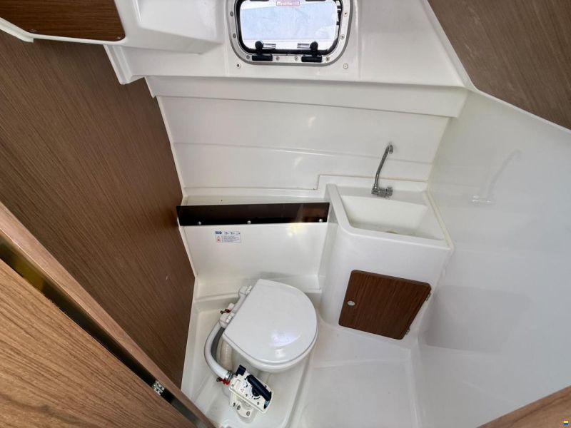 Beneteau Antares 8