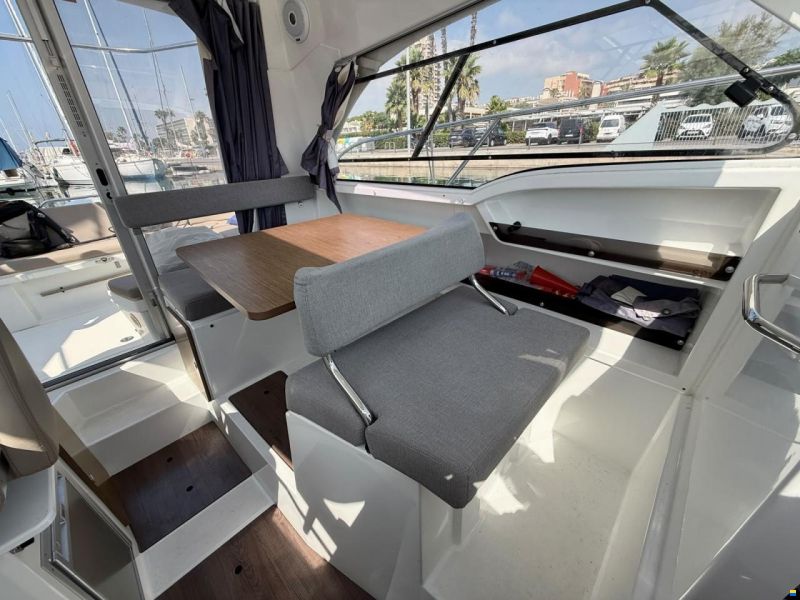 Beneteau Antares 8