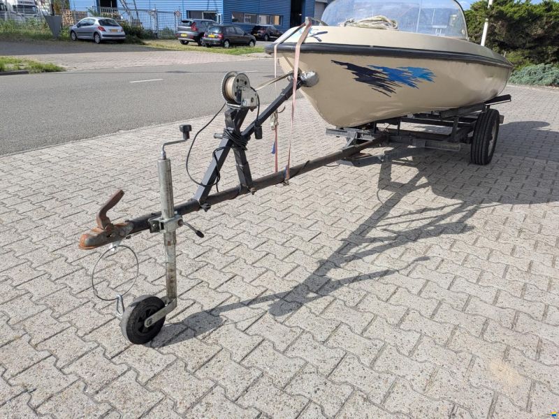 Boot met trailer