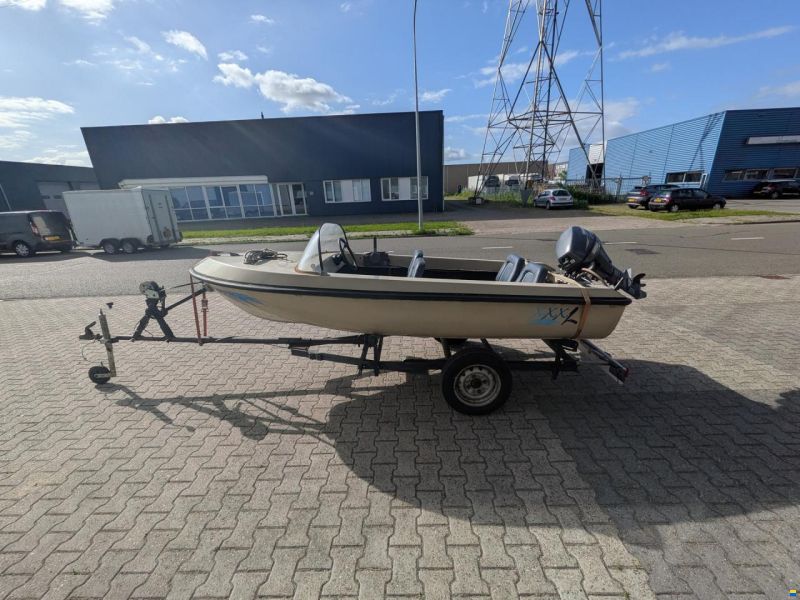 Boot met trailer
