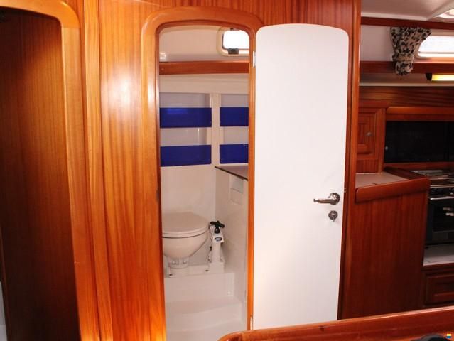 Dufour 38 Classic