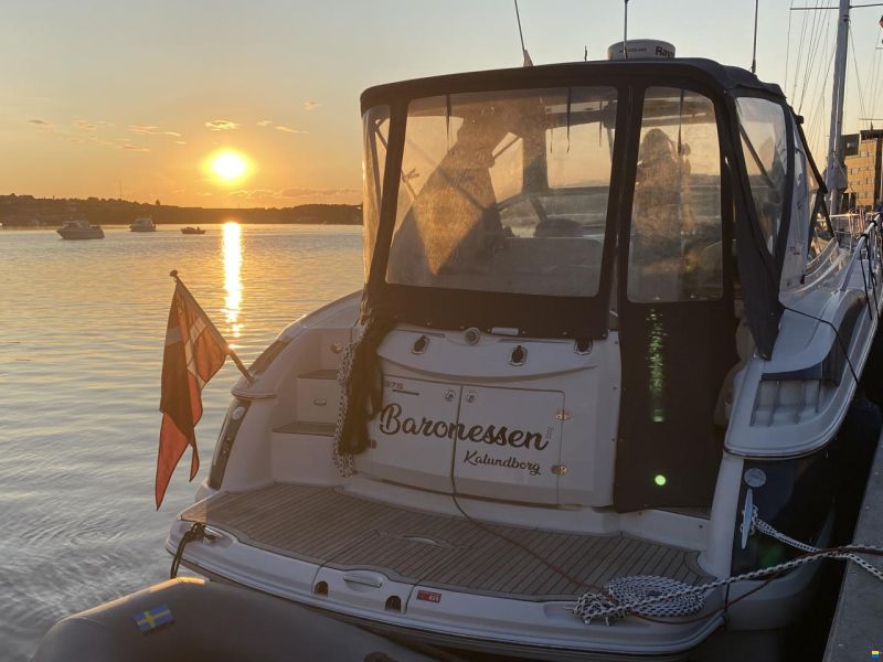 Monterey 375 Sport Yacht
