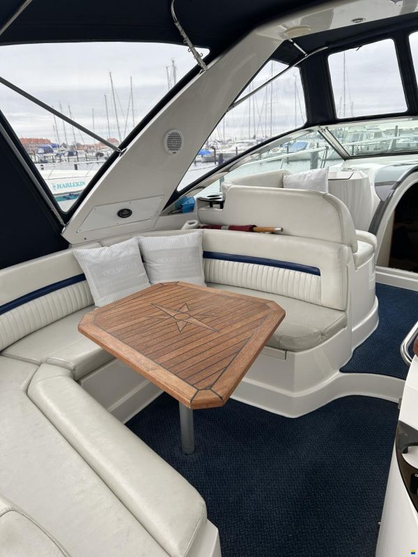 Monterey 375 Sport Yacht