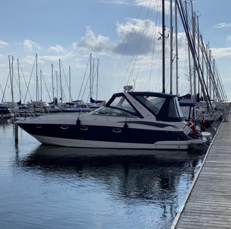 Monterey 375 Sport Yacht