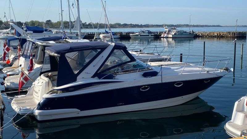Monterey 375 Sport Yacht