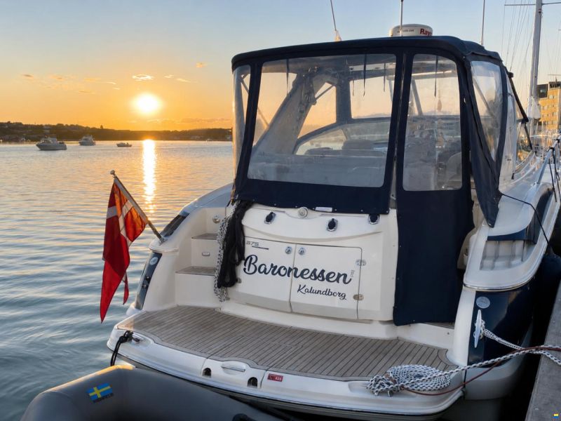 Monterey 375 Sport Yacht