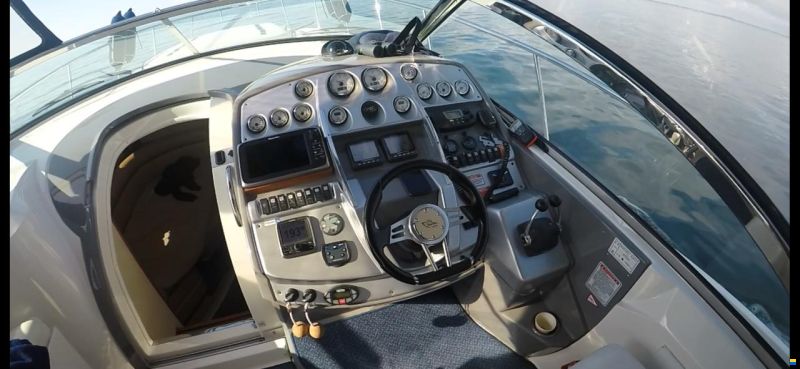Monterey 375 Sport Yacht