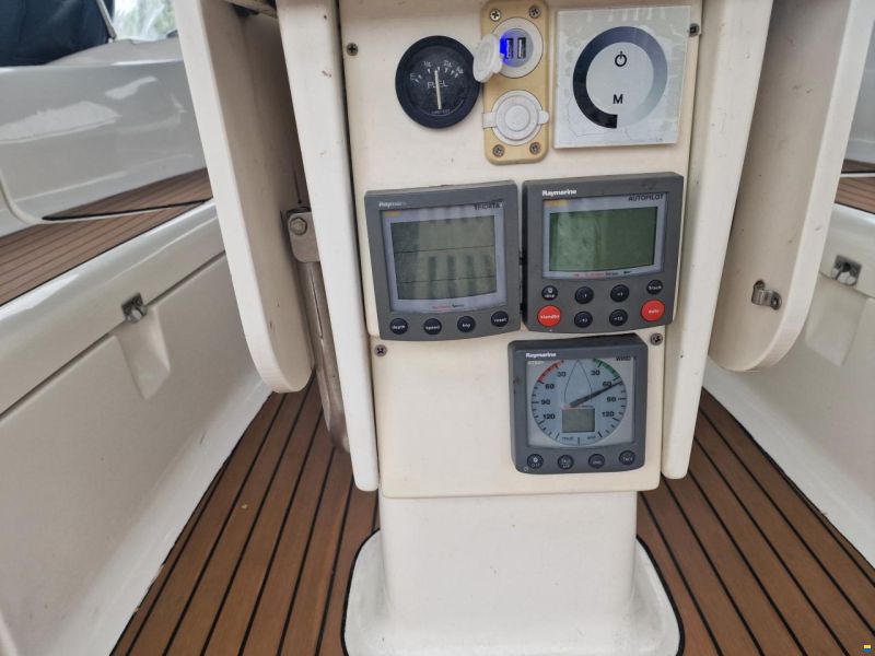 Bavaria 44