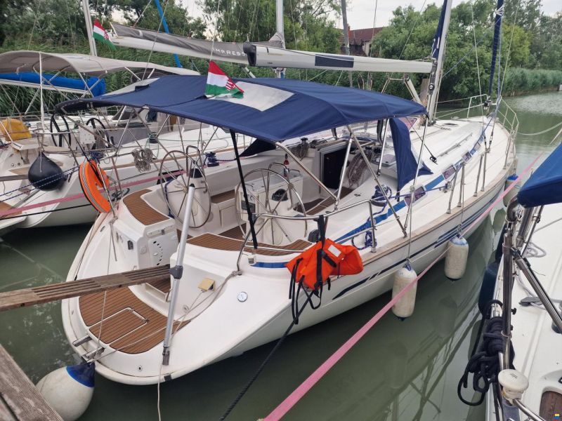 Bavaria 44