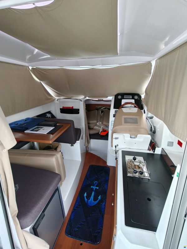Jeanneau Merry Fisher 755
