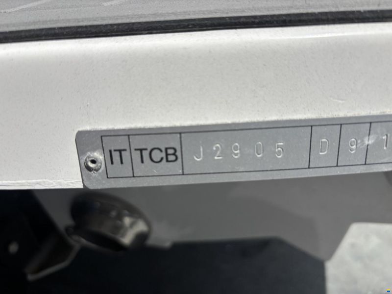 Pirelli J29 Jet Tender
