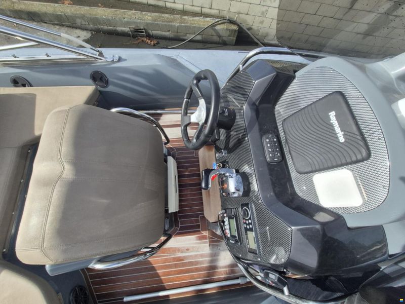 SACS Strider 800
