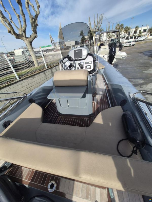 SACS Strider 800