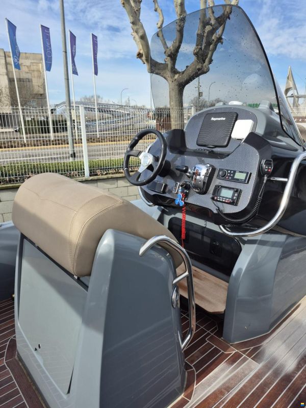 SACS Strider 800